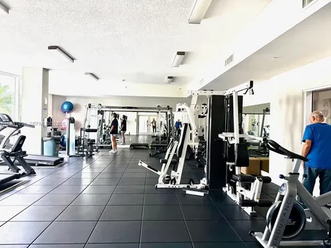 601 NE 23rd Street Miami FL 33137