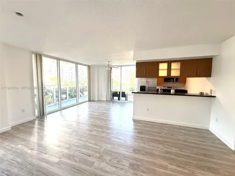 601 NE 23rd Street Miami FL 33137