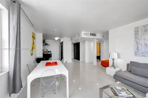 100 Lincoln Road Miami Beach FL 33139