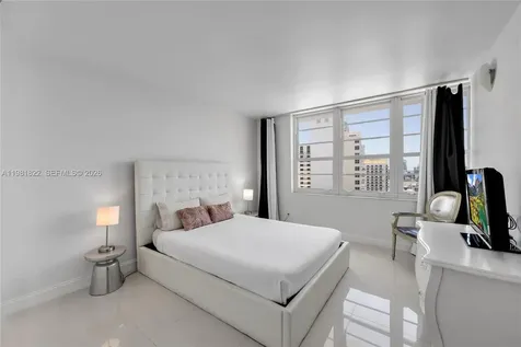 100 Lincoln Road Miami Beach FL 33139