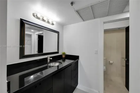 100 Lincoln Road Miami Beach FL 33139