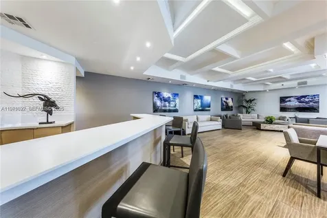 100 Lincoln Road Miami Beach FL 33139