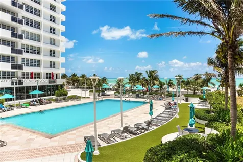 100 Lincoln Road Miami Beach FL 33139