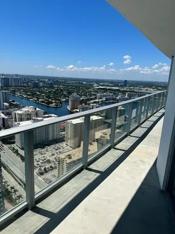4111 S Ocean Drive Hollywood FL 33019