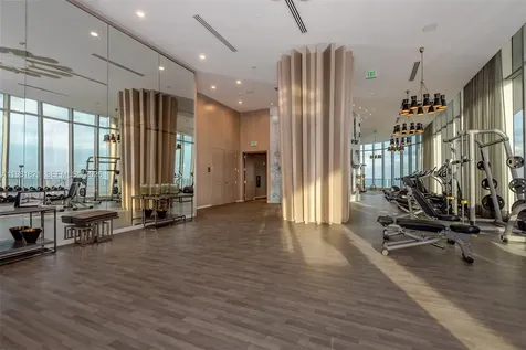 4111 S Ocean Drive Hollywood FL 33019