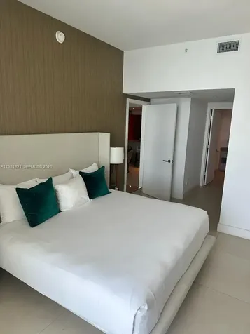 4111 S Ocean Drive Hollywood FL 33019