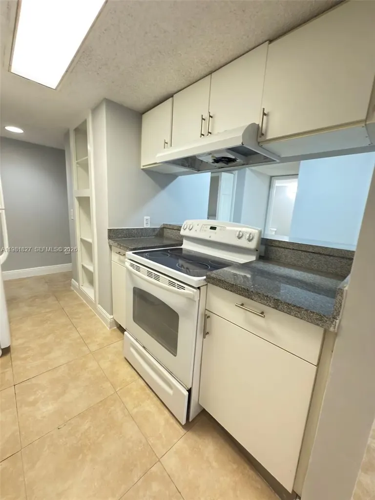 4521 W Mcnab Road Pompano Beach FL 33069