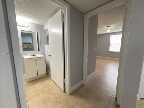 4521 W Mcnab Road Pompano Beach FL 33069