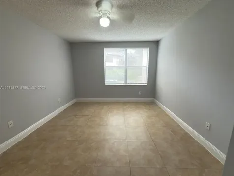 4521 W Mcnab Road Pompano Beach FL 33069