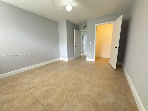 4521 W Mcnab Road Pompano Beach FL 33069