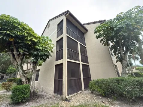 4521 W Mcnab Road Pompano Beach FL 33069
