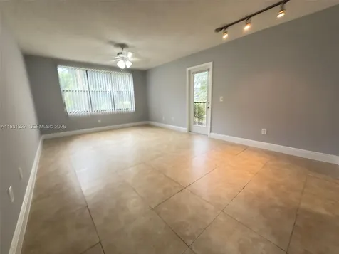 4521 W Mcnab Road Pompano Beach FL 33069