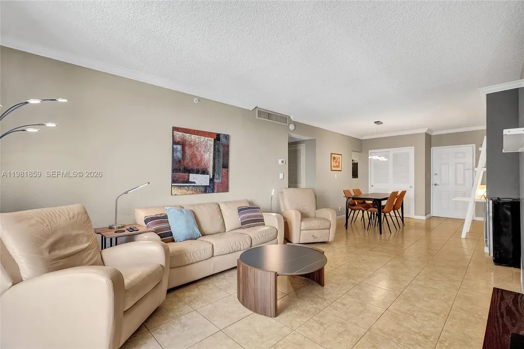 2501 S Ocean Drive Hollywood FL 33019