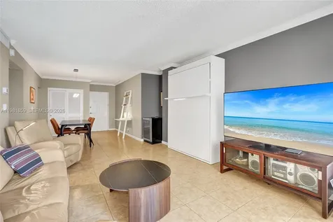 2501 S Ocean Drive Hollywood FL 33019