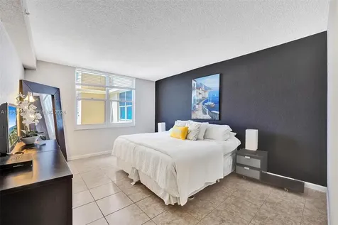 2501 S Ocean Drive Hollywood FL 33019