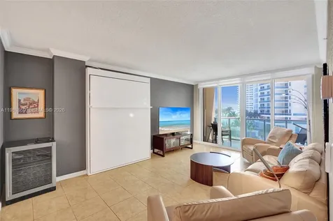 2501 S Ocean Drive Hollywood FL 33019