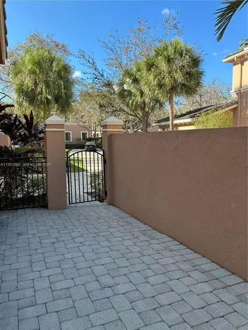 2757 Center Ct Drive Weston FL 33332