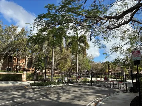 2757 Center Ct Drive Weston FL 33332