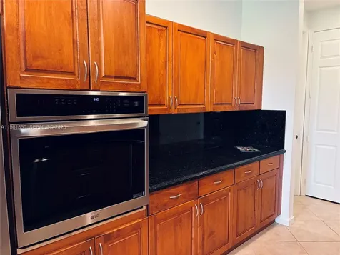 2757 Center Ct Drive Weston FL 33332