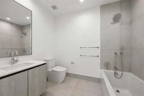 9221 E Bay Harbor Drive Bay Harbor Islands FL 33154