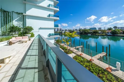 9221 E Bay Harbor Drive Bay Harbor Islands FL 33154