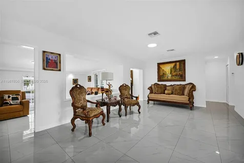 756 W 53rd Street Hialeah FL 33012