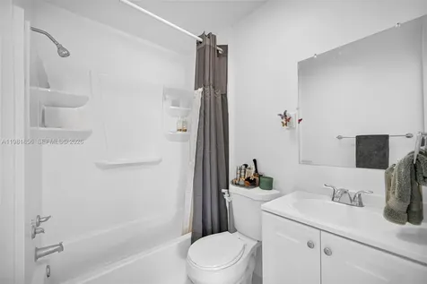 756 W 53rd Street Hialeah FL 33012