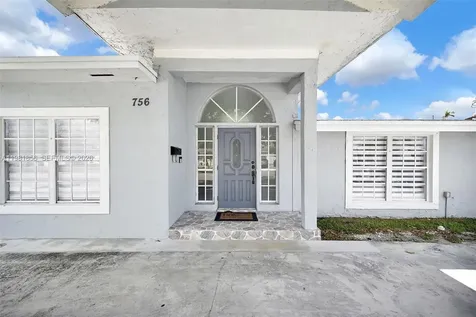 756 W 53rd Street Hialeah FL 33012