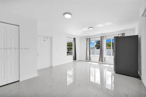 756 W 53rd Street Hialeah FL 33012