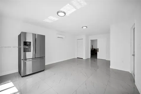 756 W 53rd Street Hialeah FL 33012