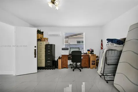 756 W 53rd Street Hialeah FL 33012