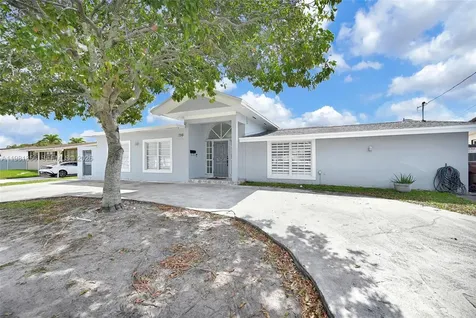 756 W 53rd Street Hialeah FL 33012