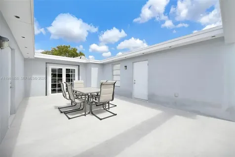 756 W 53rd Street Hialeah FL 33012