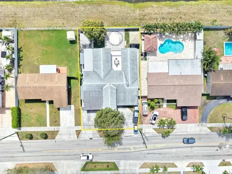 756 W 53rd Street Hialeah FL 33012