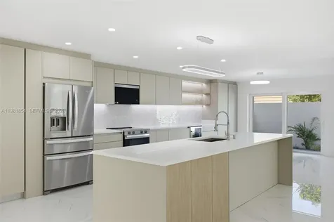 13911 SW 100th Lane Miami FL 33186