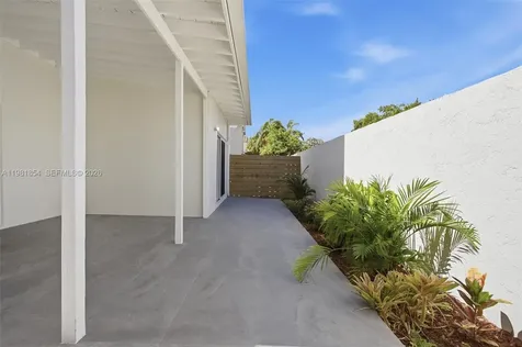 13911 SW 100th Lane Miami FL 33186