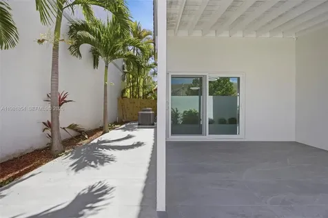 13911 SW 100th Lane Miami FL 33186