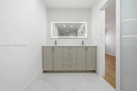 13911 SW 100th Lane Miami FL 33186