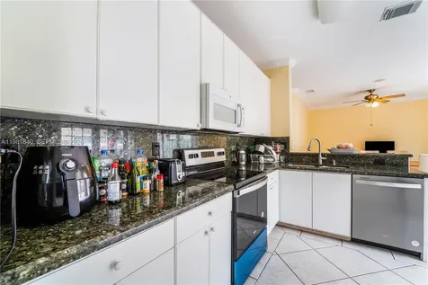 200 SW 87th Path Miami FL 33174