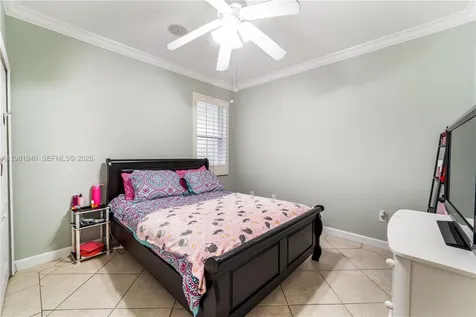200 SW 87th Path Miami FL 33174