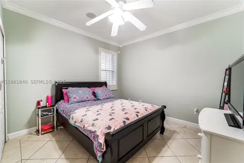 200 SW 87th Path Miami FL 33174