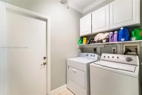 200 SW 87th Path Miami FL 33174