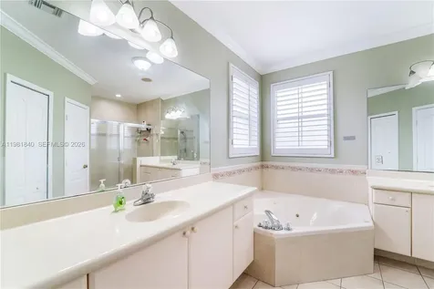 200 SW 87th Path Miami FL 33174