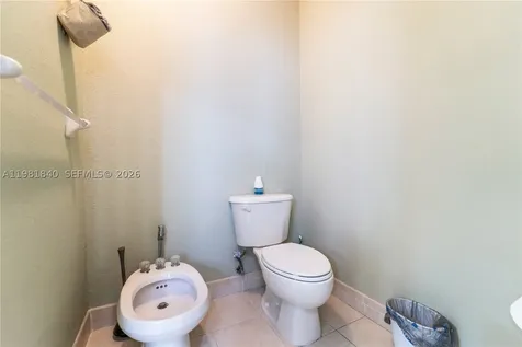 200 SW 87th Path Miami FL 33174