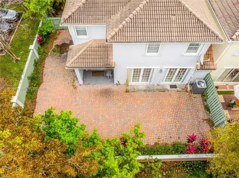 200 SW 87th Path Miami FL 33174
