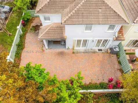 200 SW 87th Path Miami FL 33174