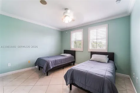 200 SW 87th Path Miami FL 33174