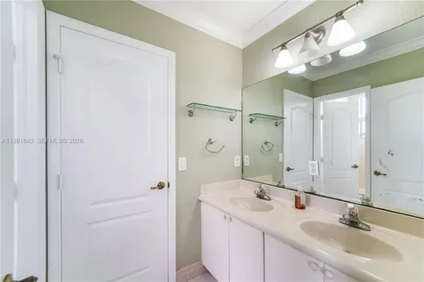 200 SW 87th Path Miami FL 33174