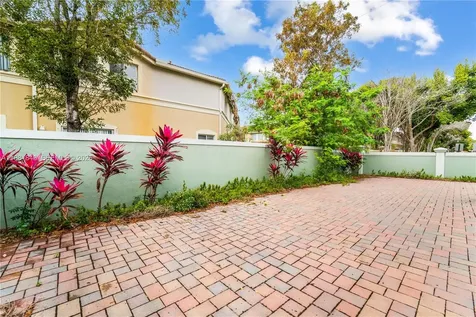 200 SW 87th Path Miami FL 33174