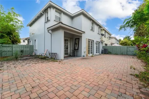 200 SW 87th Path Miami FL 33174